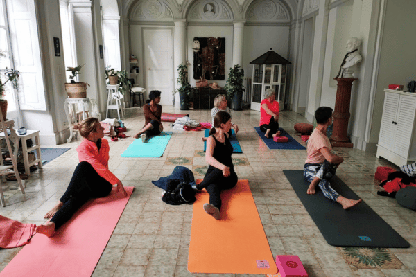yoga-entreprise-organisme-ecolieu-lucie-parvati